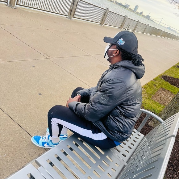 Meet your Posher, Bobby - Picture 1 of 1